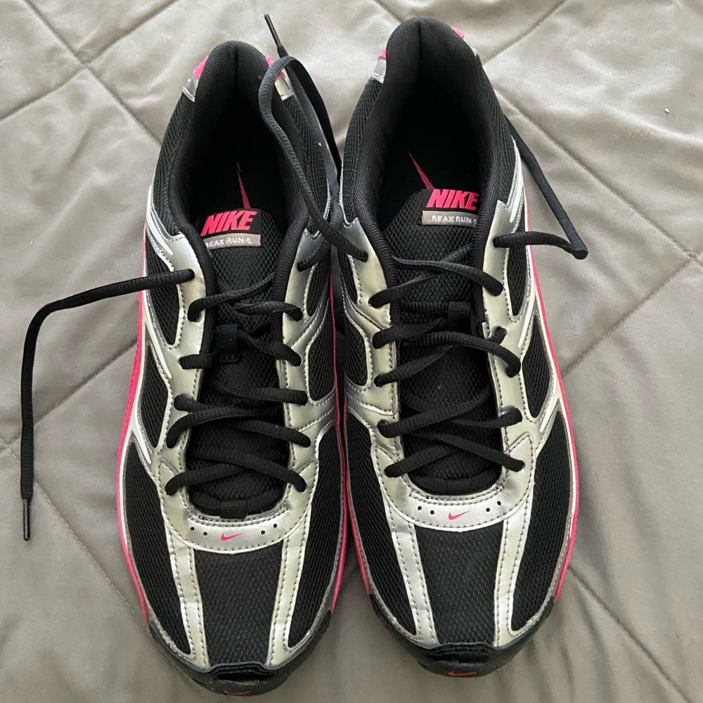 Womens Nike Reax Run 5 shoes